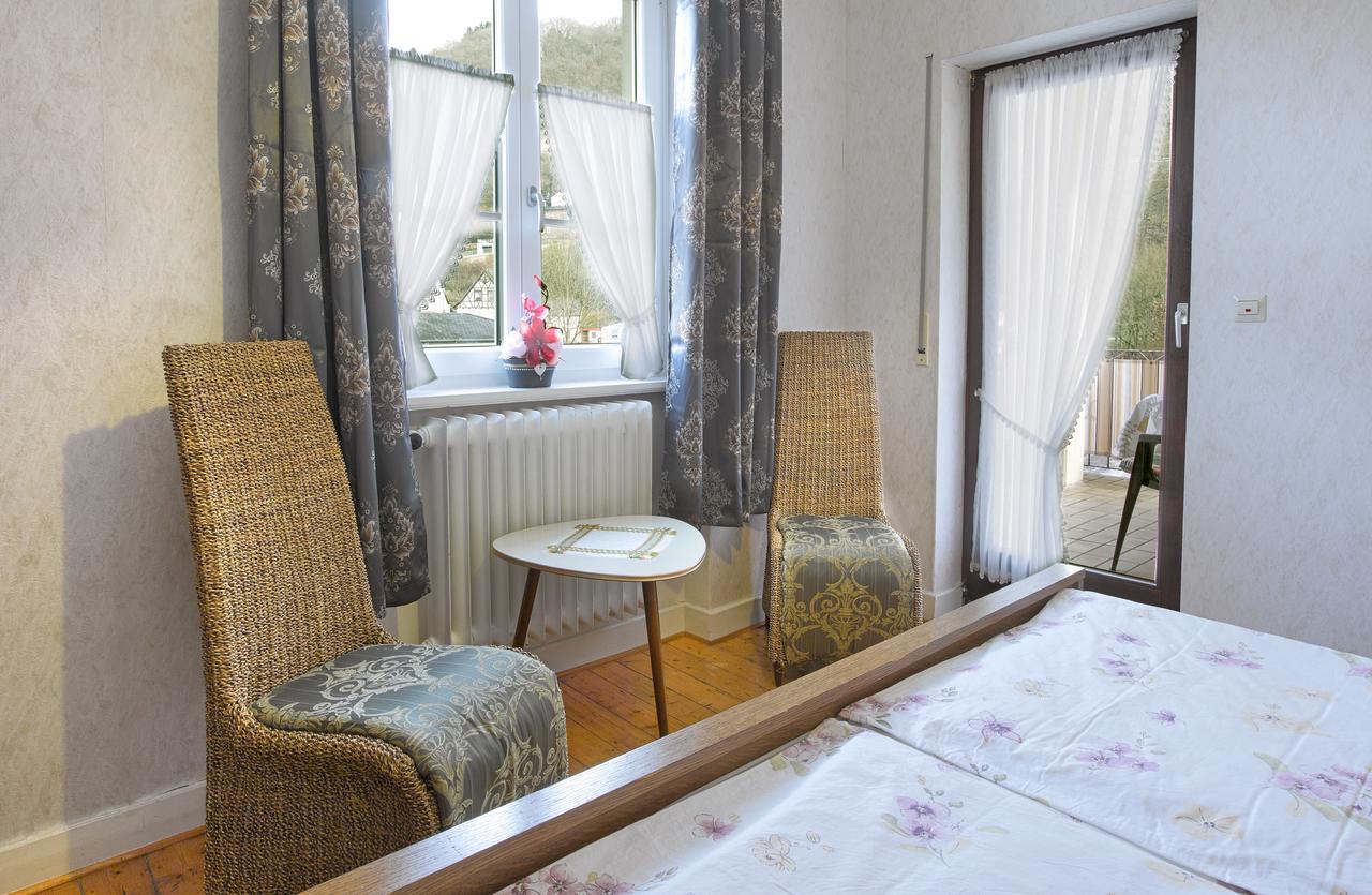 Pension "Haus Am Walde" Brodenbach, Mosel Ngoại thất bức ảnh